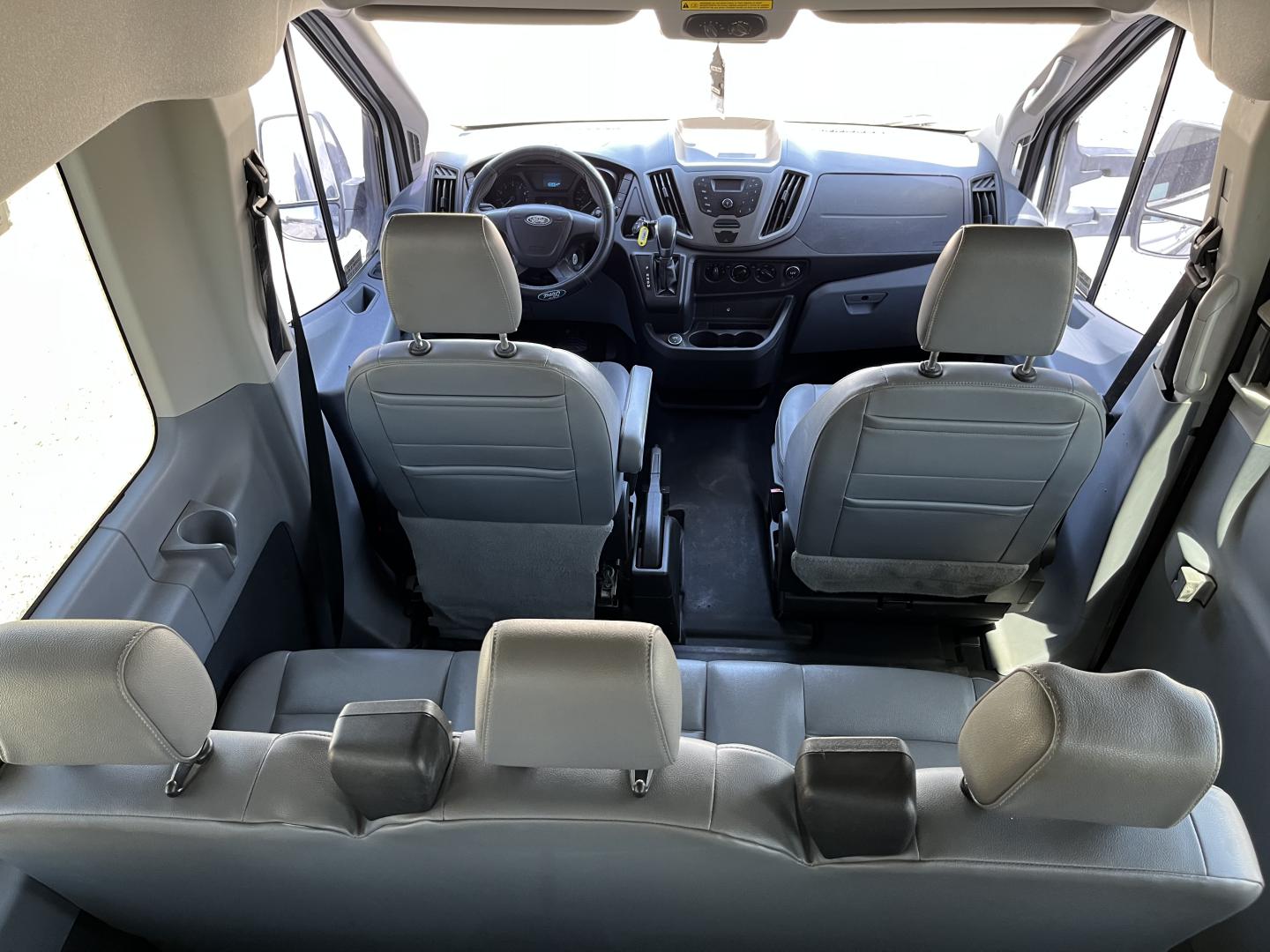 ./imagenes/INVOICE/2019/16421/CAMIONETA FORD T-350 (29).JPG